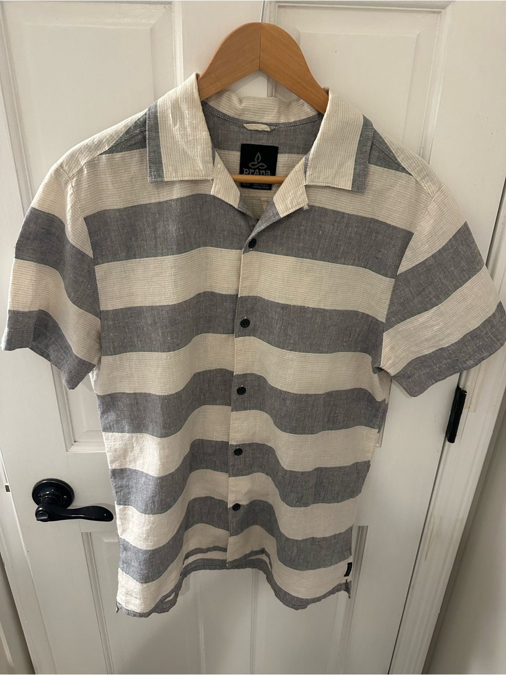 Prana Short Sleeve Button-Up Shirt in Gray and Cream Stripes